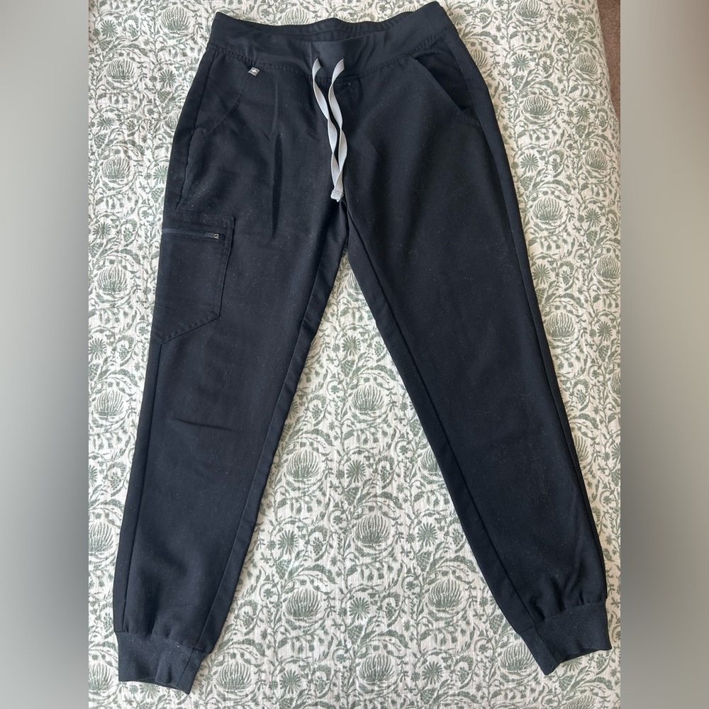 Figs Zamora Black Scrub Pants